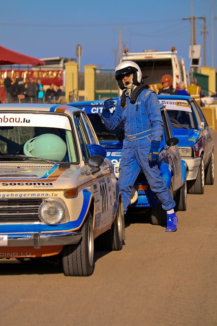 更融合了两 更融合了两